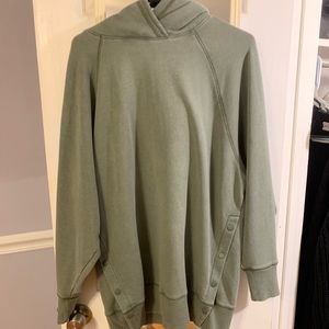 Aerie Over Sized Sweatshirt!